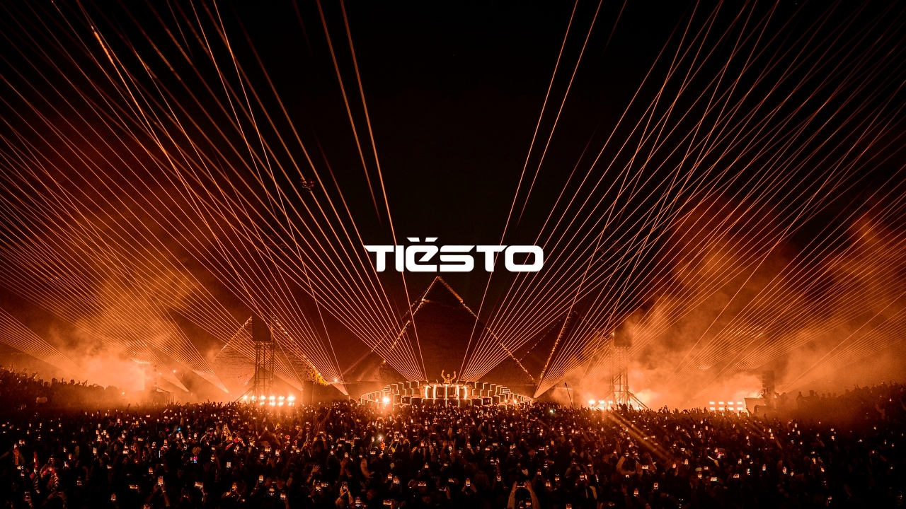Tiesto at Giza Pyramids audiovisual production